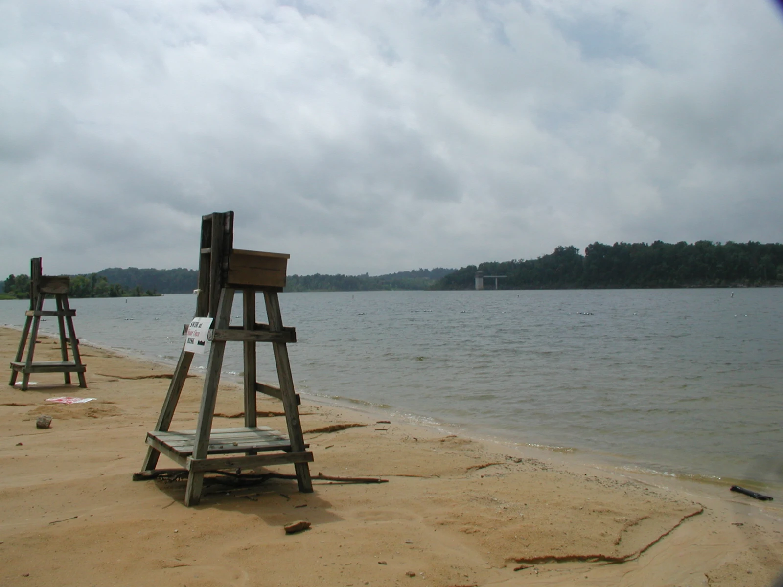 An archival 2002 view of the beach at Barren River Lake State Resort Park.